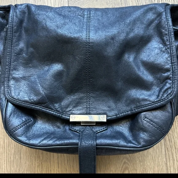 🔥⬇️FINAL PRICE DROP 🔥 2 piece Alexander Wang handbag and wallet - Picture 2 of 12